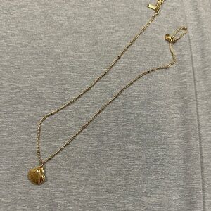 Gold Shell Pendant Necklace